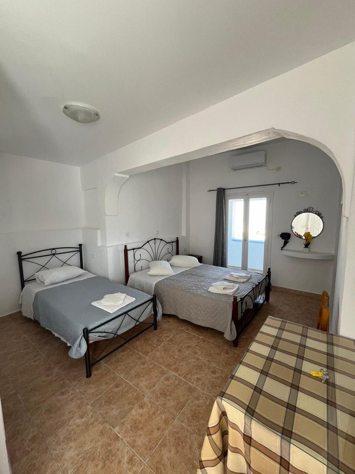 Stella Nomikou Apartments Firostefani Exterior foto