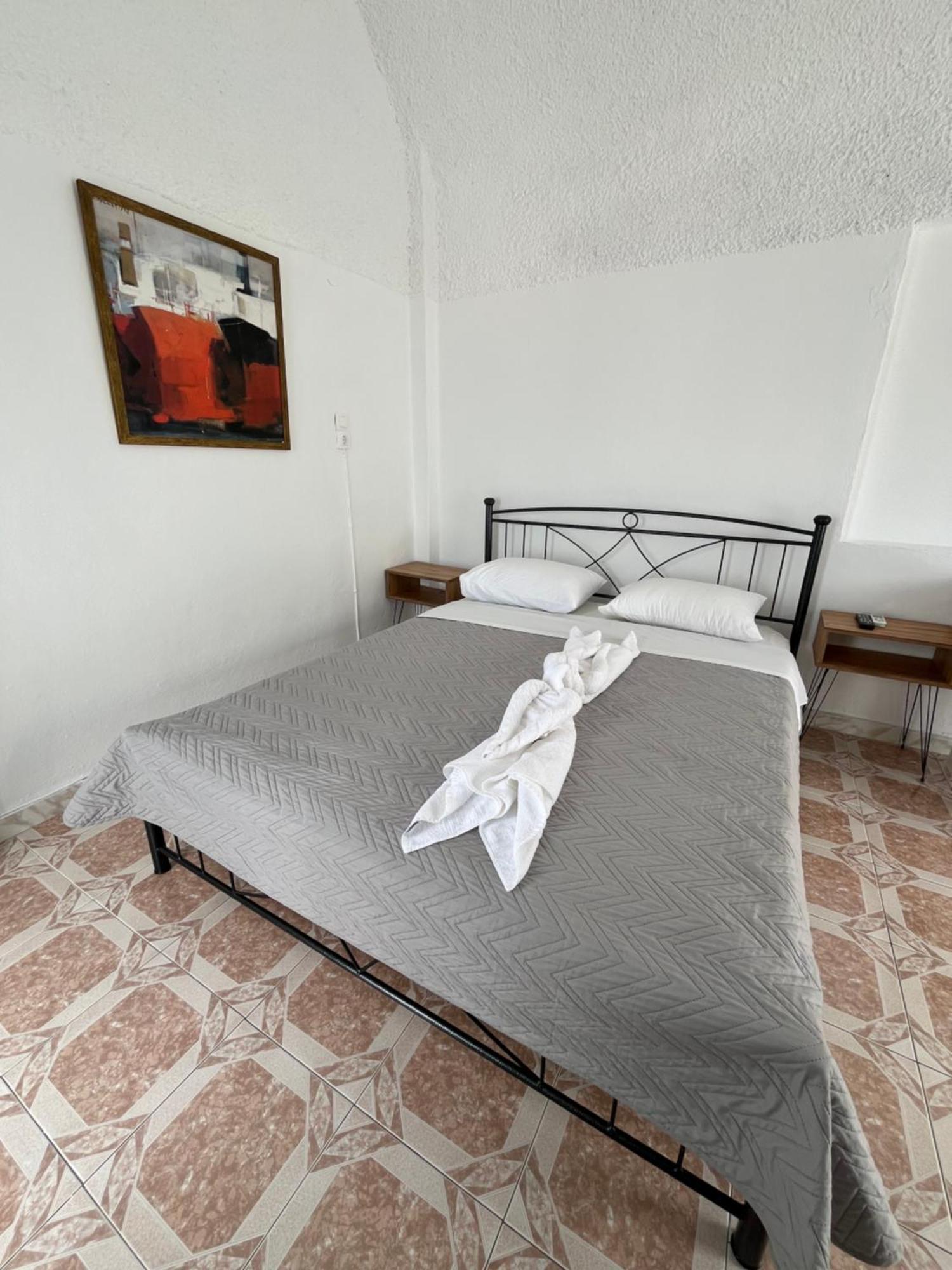 Stella Nomikou Apartments Firostefani Exterior foto