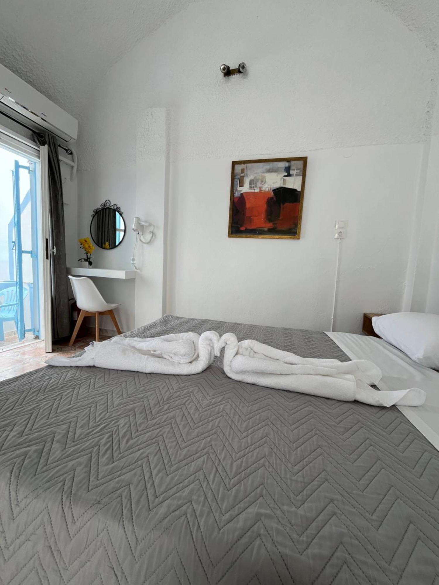 Stella Nomikou Apartments Firostefani Exterior foto